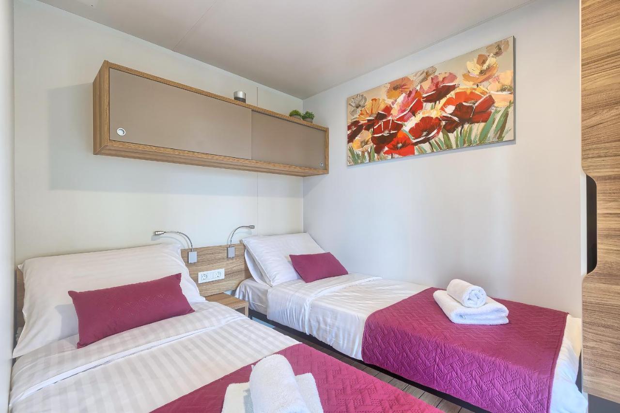 Total Escape Mobile Home Nera Camp Porton Biondi Rovinj Dış mekan fotoğraf