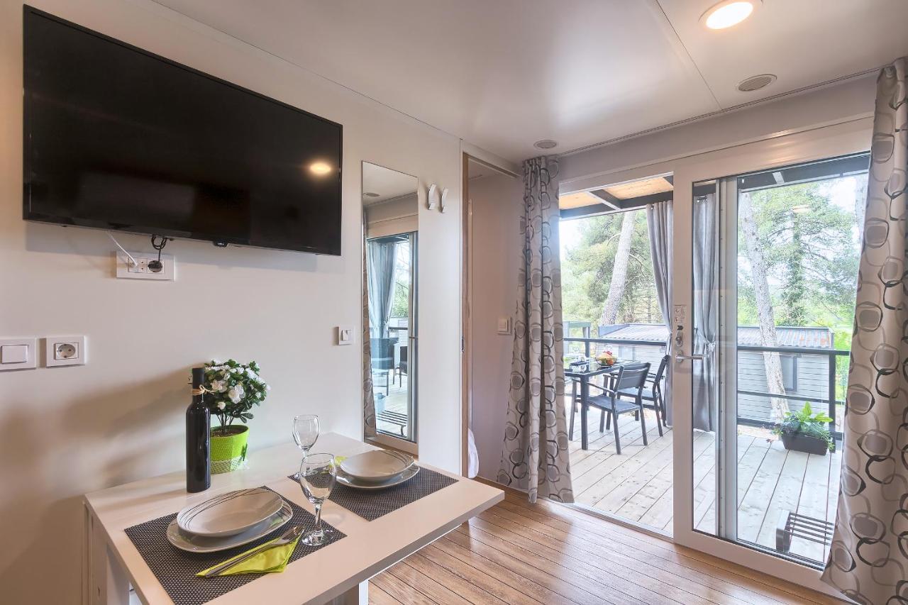 Total Escape Mobile Home Nera Camp Porton Biondi Rovinj Dış mekan fotoğraf