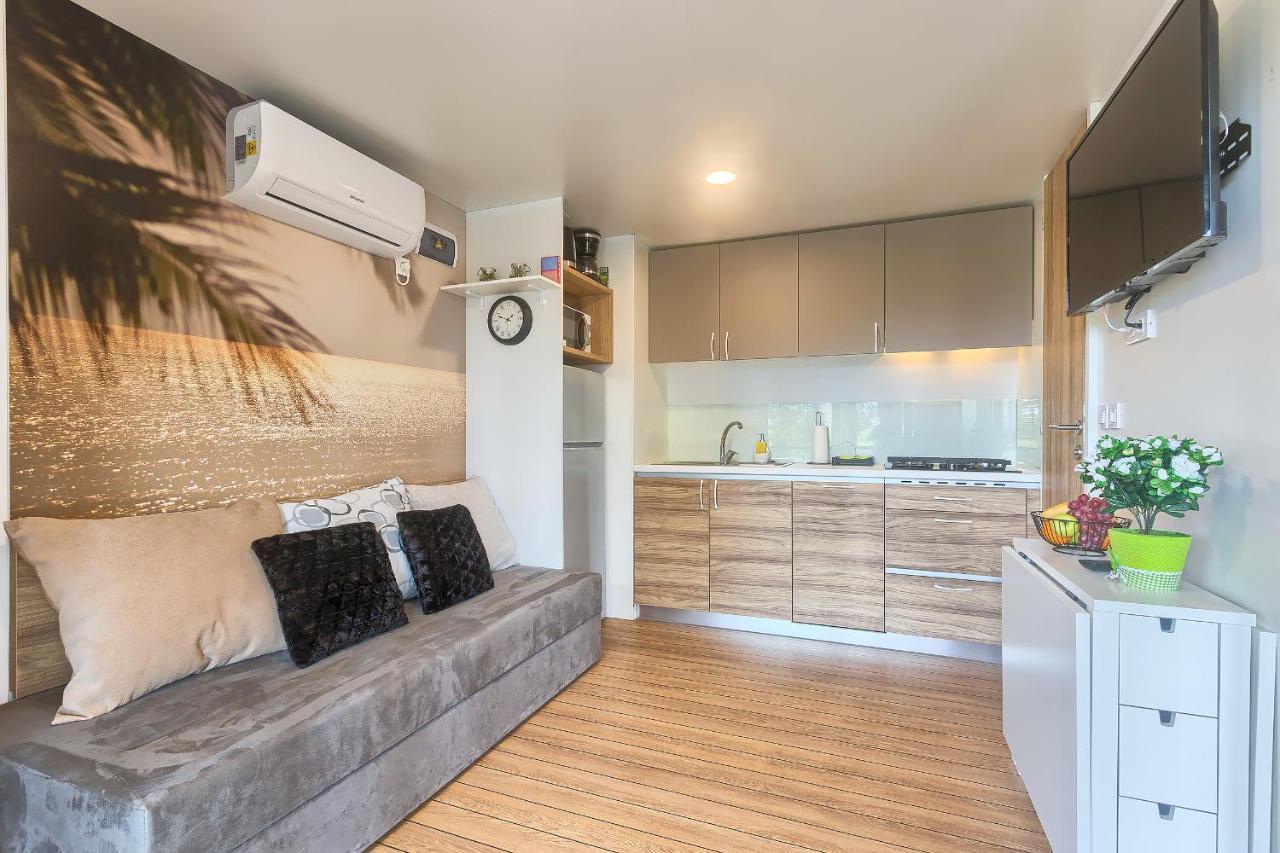 Total Escape Mobile Home Nera Camp Porton Biondi Rovinj Dış mekan fotoğraf